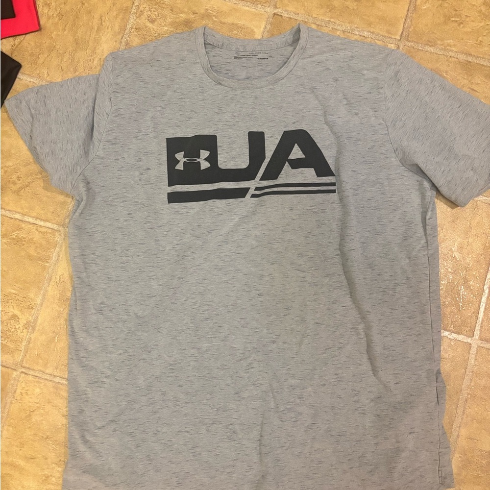 Under Armour Heather Gray Short Sleeve Tee